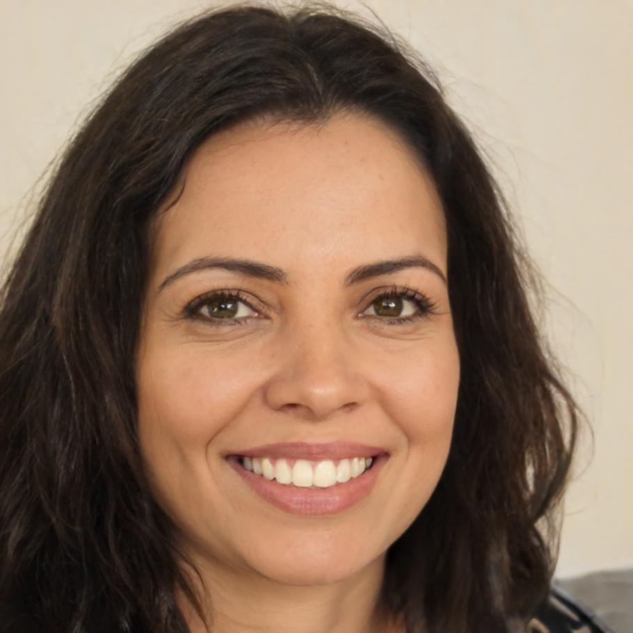 Retrato profesional de Nerea Estévez, mentora de proyectos financieros